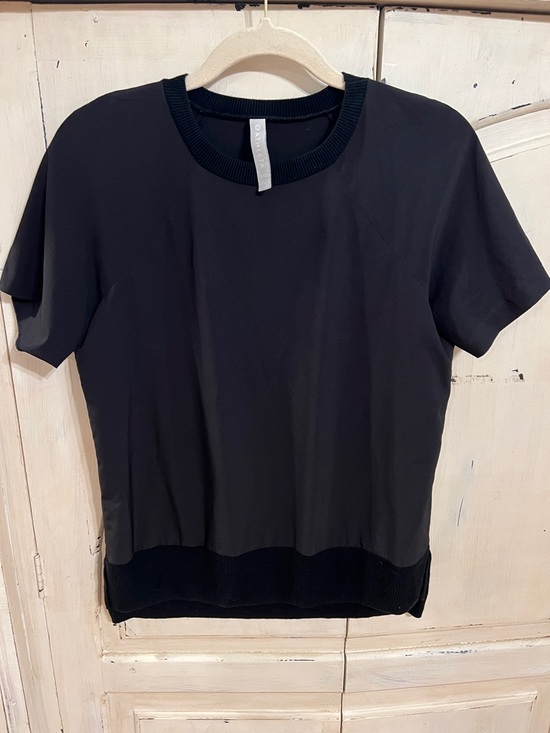 Athleta Tops - Athleta Black Short Sleeve Performance Top | XXS